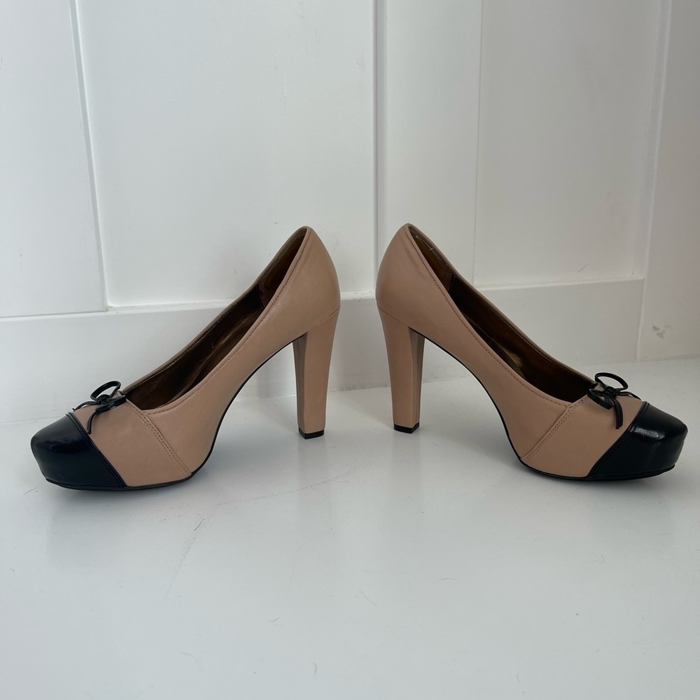 5/$25 Me Too Leather 3” heel with platform size 7M - Picture 3 of 10